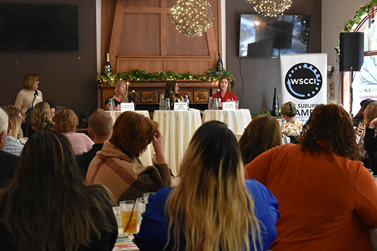 Photo of West Surburan Chamber Members at Luncheon