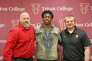 Student posing with Faculty