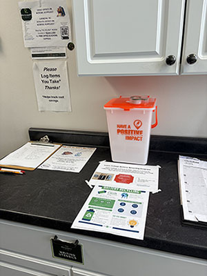 Photo of Battery Bucket on table in ReUseIt Room